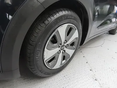 Kia Niro 2018, 77962 км, за 17090000 KRW - фото 5