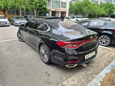 Hyundai Grandeur 2017, 193100 км, за 8990000 KRW