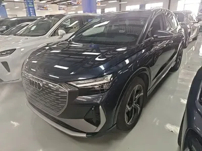 Audi Q4 e-tron · 2023 год