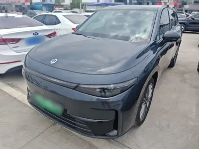 Leapmotor Leapmotor C10 2024, 60800 км, за 90900 CNY