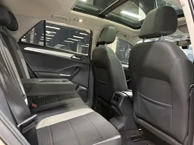 Volkswagen T-Roc 2022, 44000 км, за 105800 CNY - фото 13