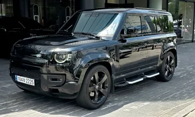 Land Rover Defender · 2023 год