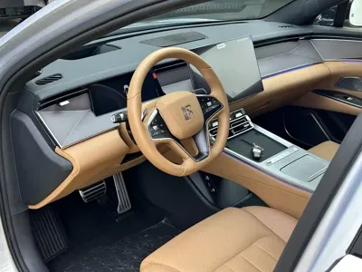 BYD 汉L 2025, 4000 км, за 183000 CNY