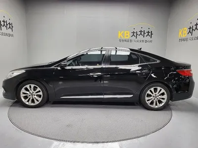 Hyundai Grandeur 2012, 133706 км, за 4900000 KRW