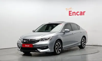 Honda Accord · 2017 год