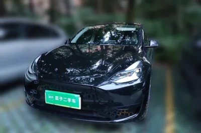 Tesla Model Y 2022, 37800 км, за 164544.85 CNY