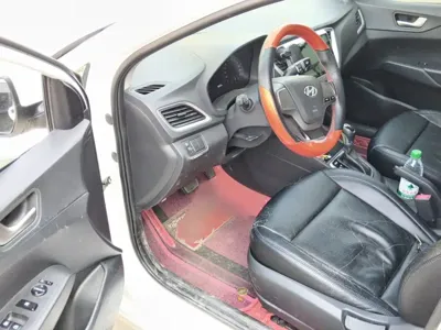 Hyundai Verna 2017, 92500 км, за 24800 CNY - фото 14