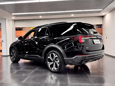 Ford Explorer 2023, 66000 км, за 228000 CNY