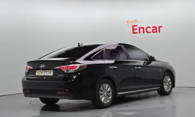 Hyundai Sonata 2016, 93994 км, за 11500000 KRW