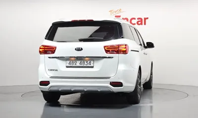Kia Canival 2019, 215663 км, за 8900000 KRW