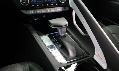 Hyundai Avante 2024, 3098 км, за 29990000 KRW - фото 9