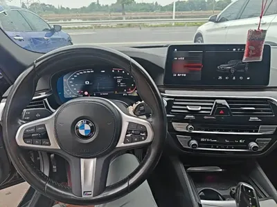 BMW 5 Series 2022, 92200 км, за 178400 CNY - фото 10