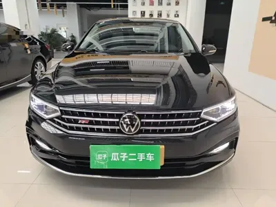 Volkswagen Magotan 2024, 47200 км, за 126400 CNY