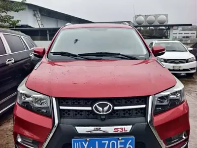 Huasu Huansu S3 2016, 60000 км, за 11800 CNY