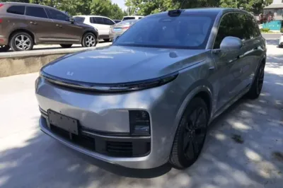 Li Auto L9 · 2022 год