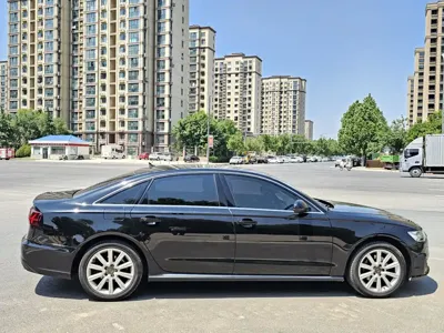 Audi A6L 2018, 70000 км, за 99800 CNY
