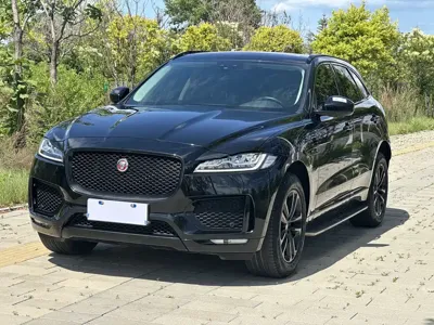 Jaguar F-Pace · 2020 год