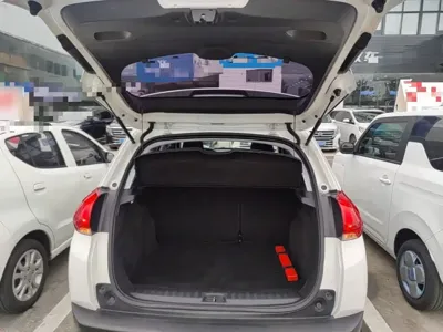 Peugeot 2008 2016, 68400 км, за 22900 CNY - фото 19