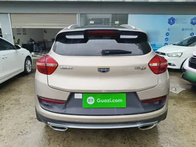 Geely Emgrand GS 2017, 61900 км, за 23300 CNY - фото 6