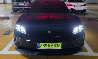 Porsche Taycan · 2025 год
