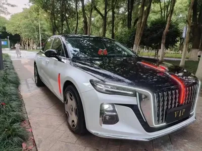 Hongqi Hongqi H5 2024, 11000 км, за 78000 CNY