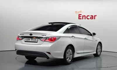 Hyundai Sonata 2013, 197069 км, за 3390000 KRW