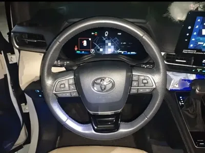 Toyota Sienna 2022, 48300 км, за 238000 CNY - фото 9