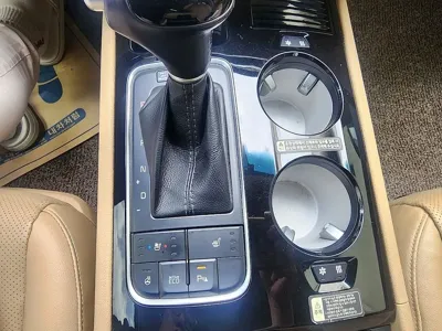 Kia Canival 2015, 143144 км, за 11400000 KRW - фото 10