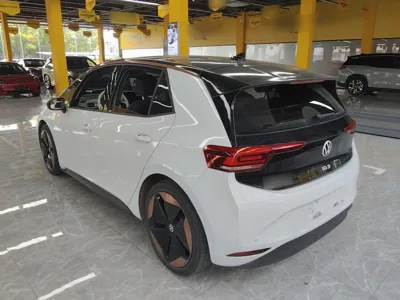 Volkswagen ID.3 2021, 61400 км, за 92248.44 CNY