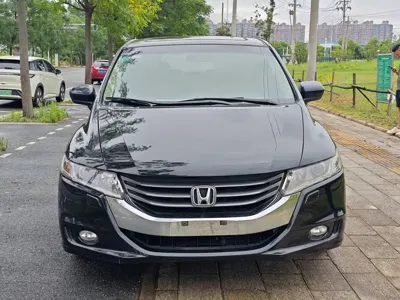 Honda Odyssey 2013, 112000 км, за 32800 CNY