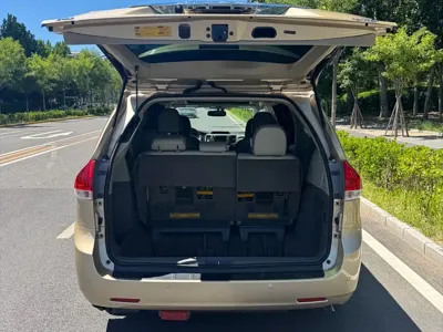Toyota Sienna 2014, 135000 км, за 95000 CNY - фото 6
