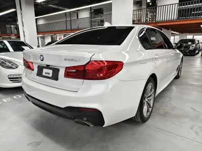 BMW 5 Series 2019, 88000 км, за 115200 CNY - фото 12