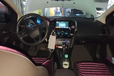 Ford Focus 2015, 39800 км, за 34649.25 CNY - фото 9