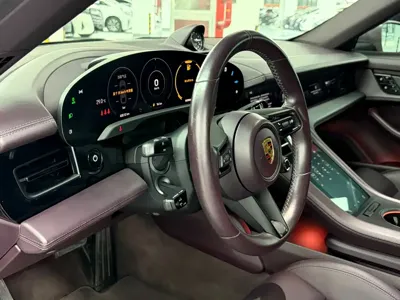 Porsche Taycan 2021, 28000 км, за 252800 CNY - фото 9