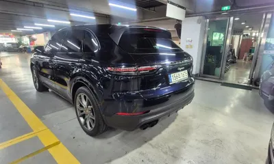 Porsche Cayenne 2021, 71000 км, за 83000000 KRW - фото 2