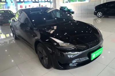 Tesla Model 3 2022, 40800 км, за 160153.36 CNY