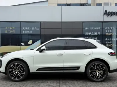 Porsche Macan 2023, 37200 км, за 378000 CNY