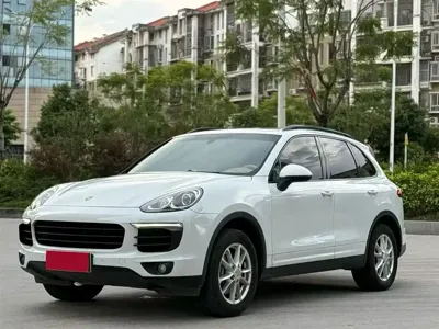 Porsche Cayenne · 2015 год