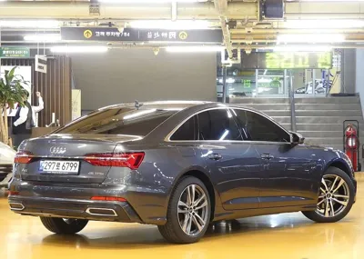 Audi A6 2022, 31000 км, за 36000000 KRW - фото 2