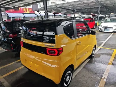 Wuling MINIEV 2022, 61800 км, за 24400 CNY - фото 7
