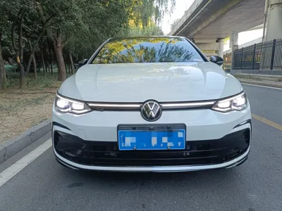 Volkswagen Golf 2023, 13200 км, за 125058.53 CNY - фото 4