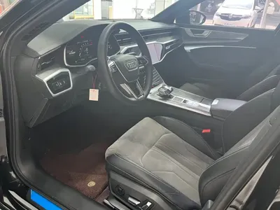 Audi A6L 2024, 36000 км, за 239800 CNY - фото 6