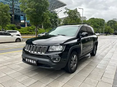 Jeep Compass (Import) · 2015 год