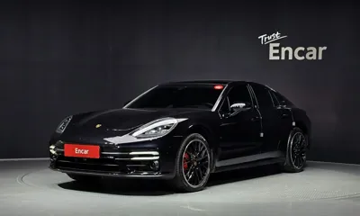 Porsche Panamera · 2023 год
