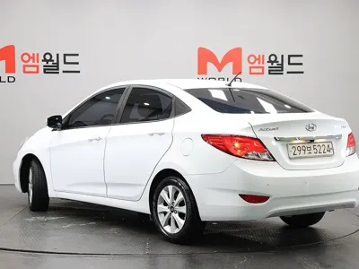 Hyundai Accent 2017, 92373 км, за 6900000 KRW - фото 4