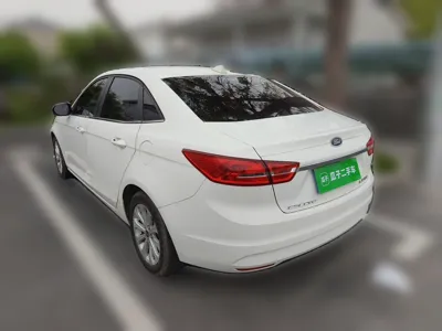 Ford Escort 2015, 89500 км, за 25981.84 CNY - фото 4