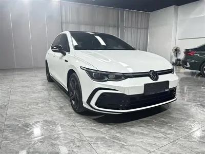 Volkswagen Golf 2022, 30000 км, за 137800 CNY - фото 3