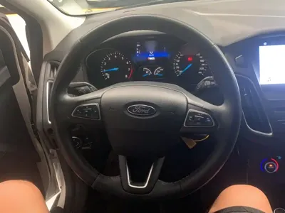 Ford Focus 2017, 90500 км, за 37300 CNY