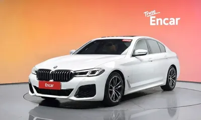 BMW 5-Series · 2022 год