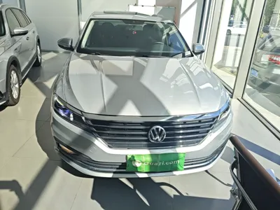 Volkswagen Lavida 2019, 90500 км, за 64788.13 CNY